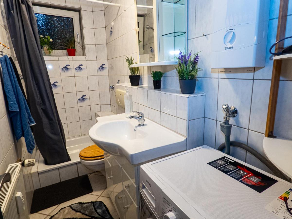 #121 Grosse, Gemuetliche Wohnung In Remscheid-City Экстерьер фото